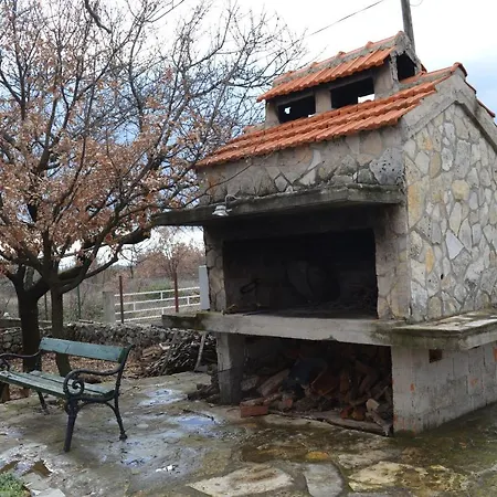 Rural Escape For Family And Friends Apartamento Benkovac